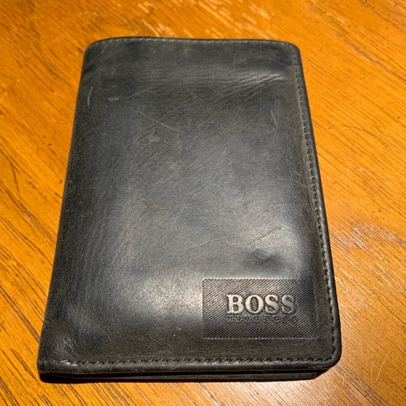 Hugo Boss Other - Hugo boss men’s wallet